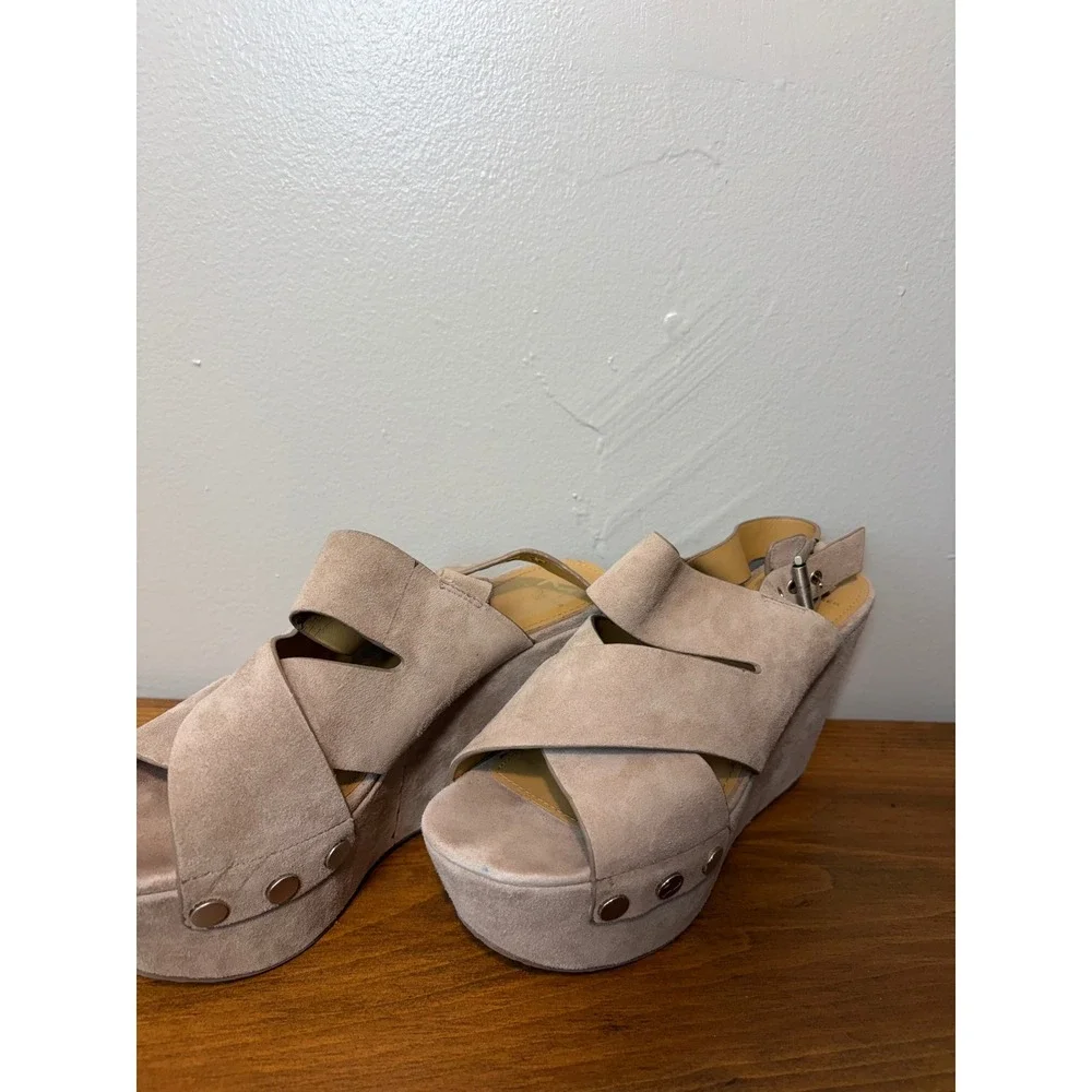 Marc Fisher LTD Adalyn Tan Suede Platform Wedge Slingback Sandals Studded 7.5M